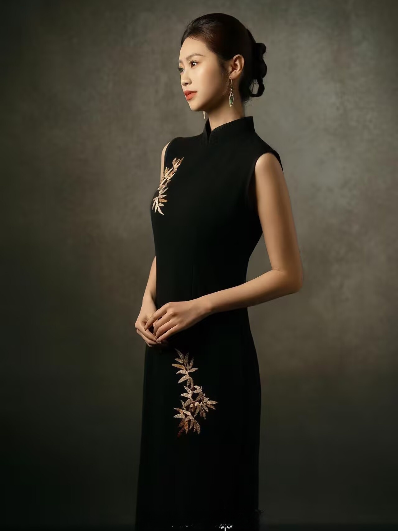 블랙 포트레이트 사진 스튜디오 중국풍 예술 사진 의상  - Lighting In Photography Studio 리뷰 및 가격